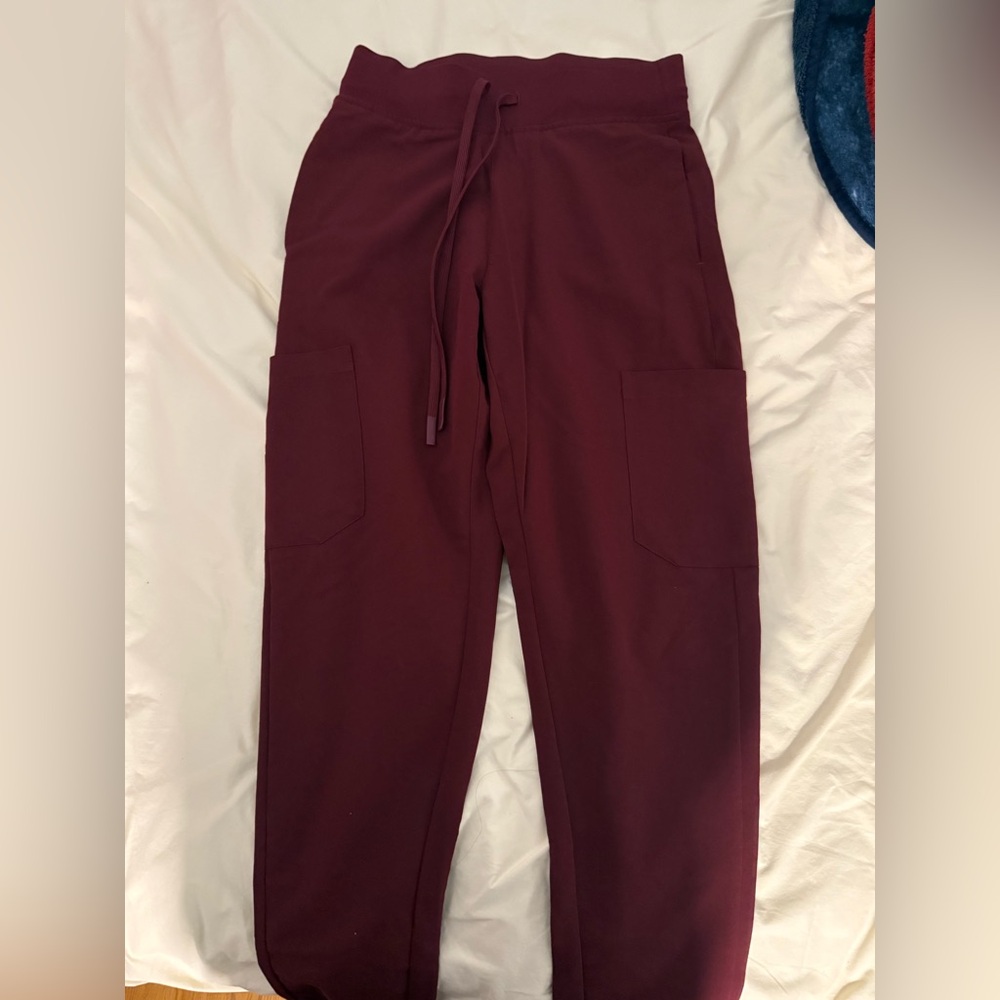 Women's Mandala Burgundy Drawstring Cargo Joggers